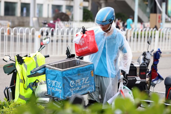 51我也要配资 第二轮外卖大战“战报”亮眼，但第一批“受害者”出现了